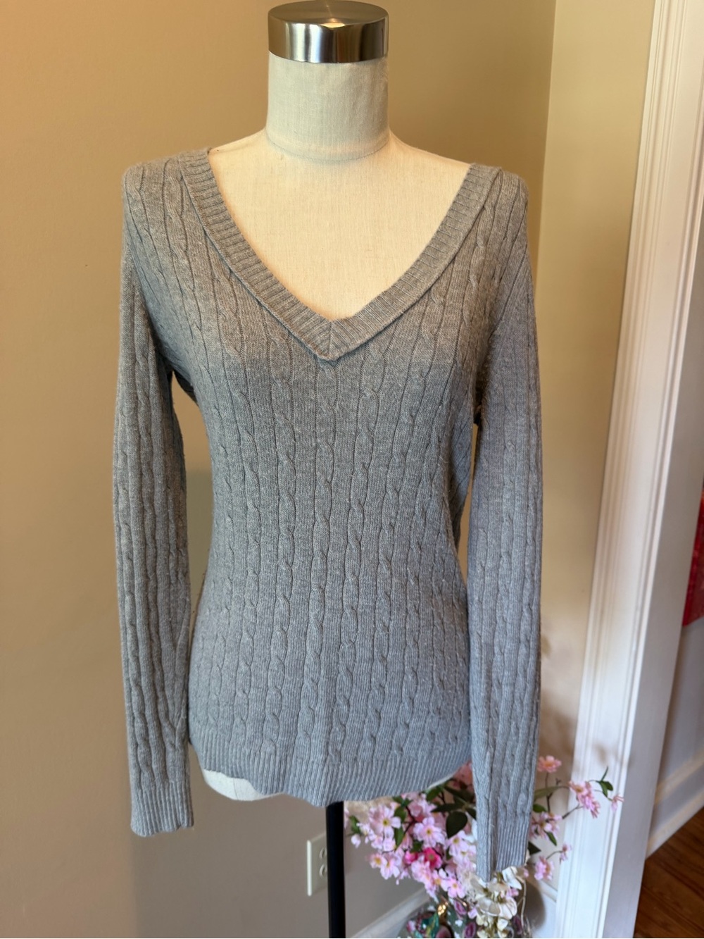 LOFT Gray Cable-Knit V-Neck Sweater
